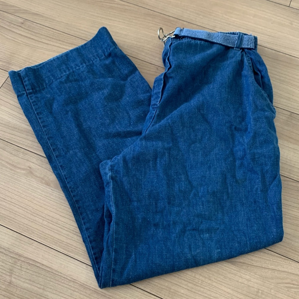 Vintage Jeans with 80s Style Belt Buckle